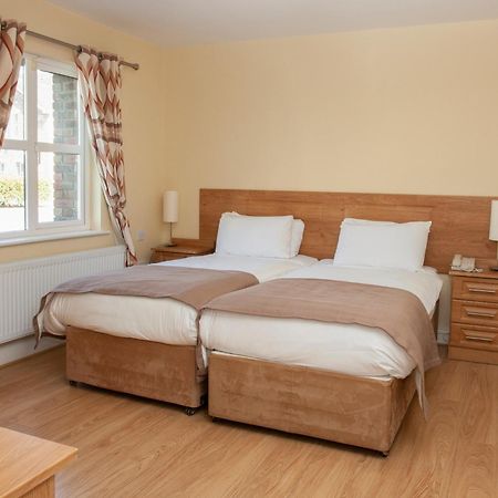 Knightsbrook Hotel Courtyard Accommodation Trim Buitenkant foto